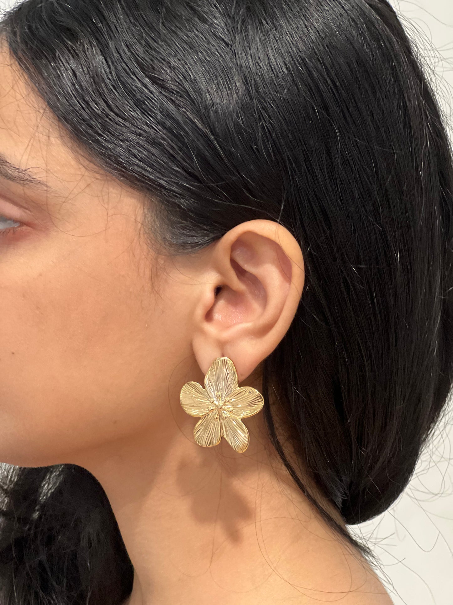 Textured Flower Gold Earrings