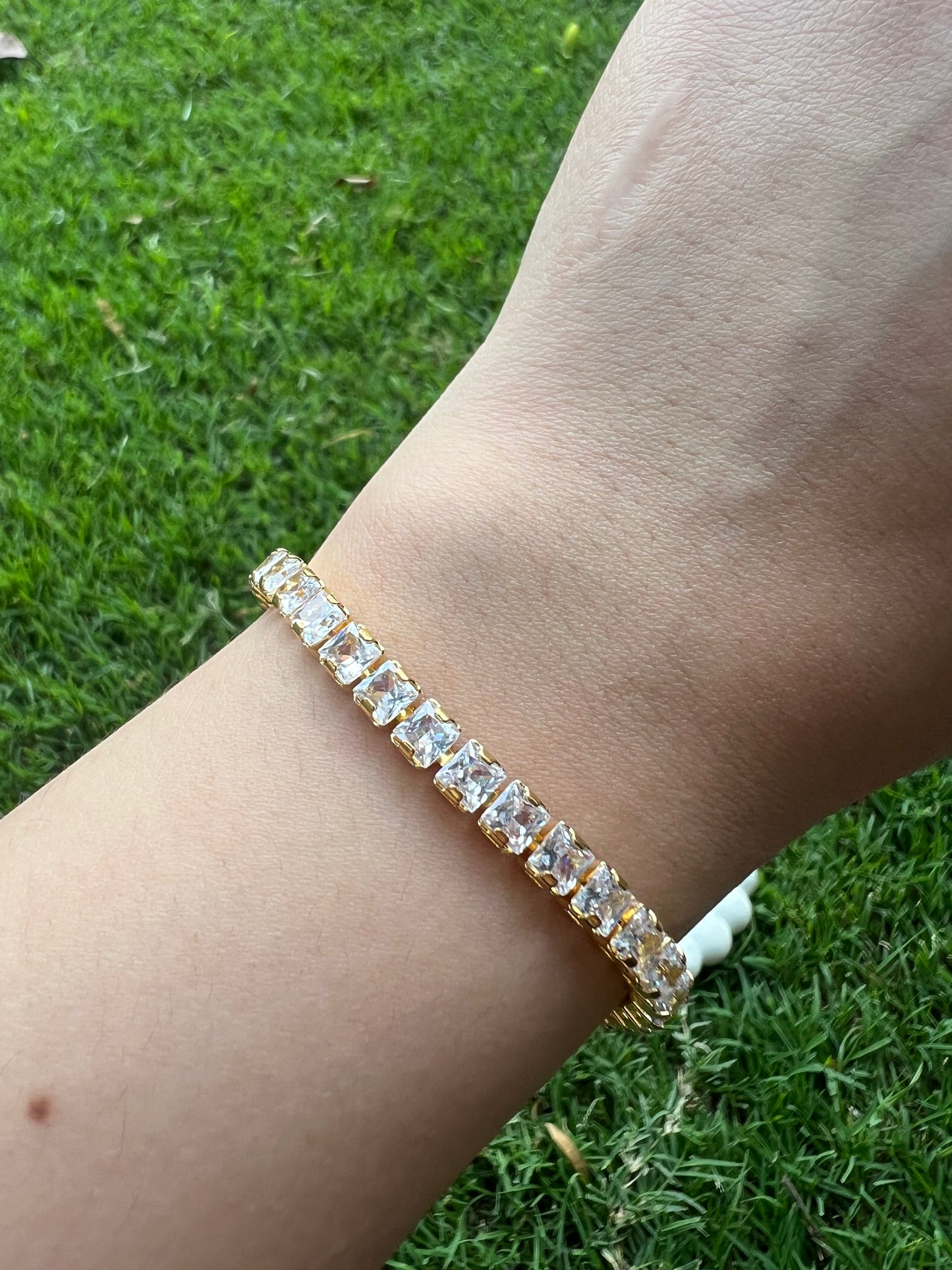 Golden Stellar Shine Bracelet