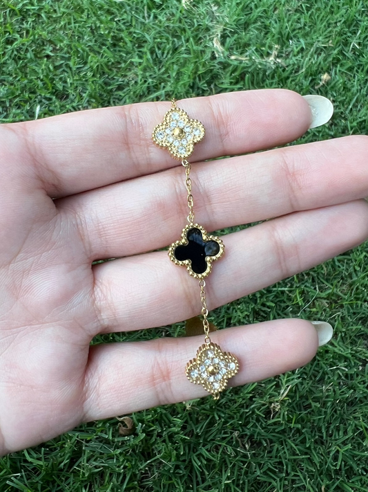 Noir Black Clover Bracelet