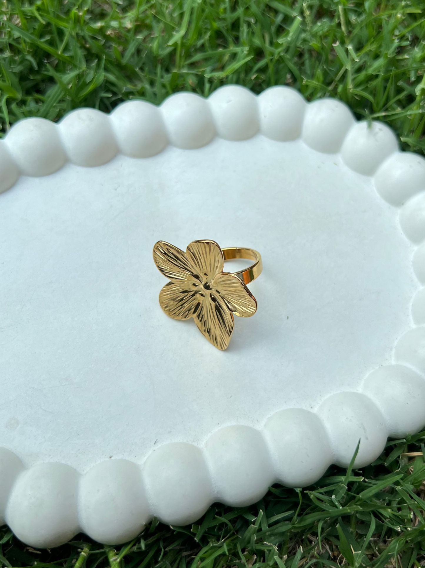 Bloom Aura Ring