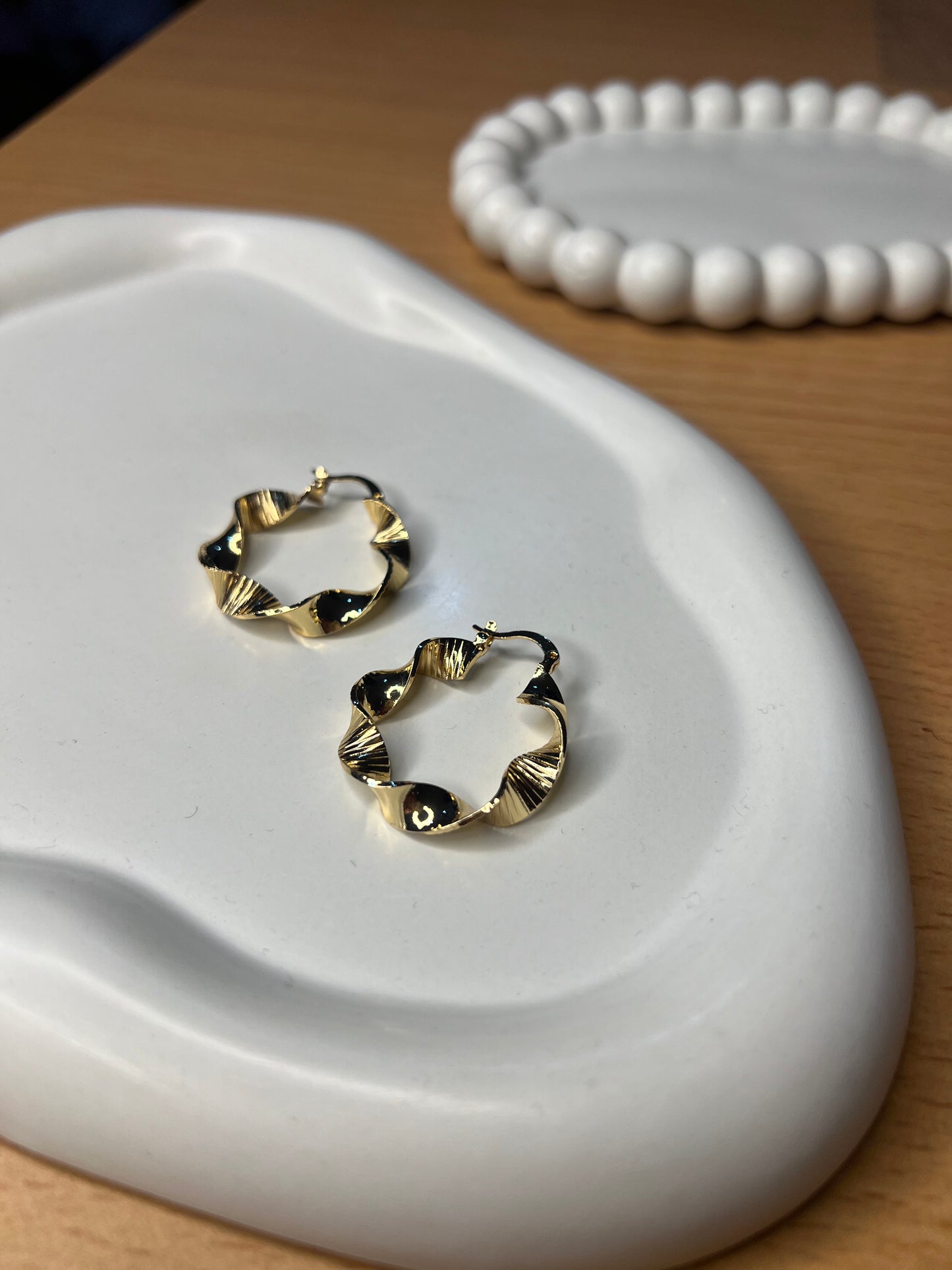 Twisted Gleam Hoop Earrings