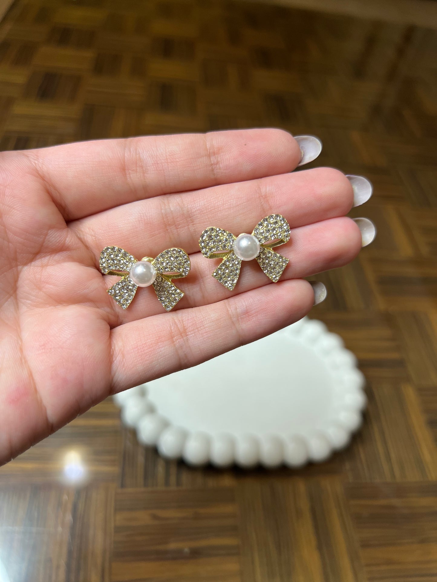 La Belle Bow Earring