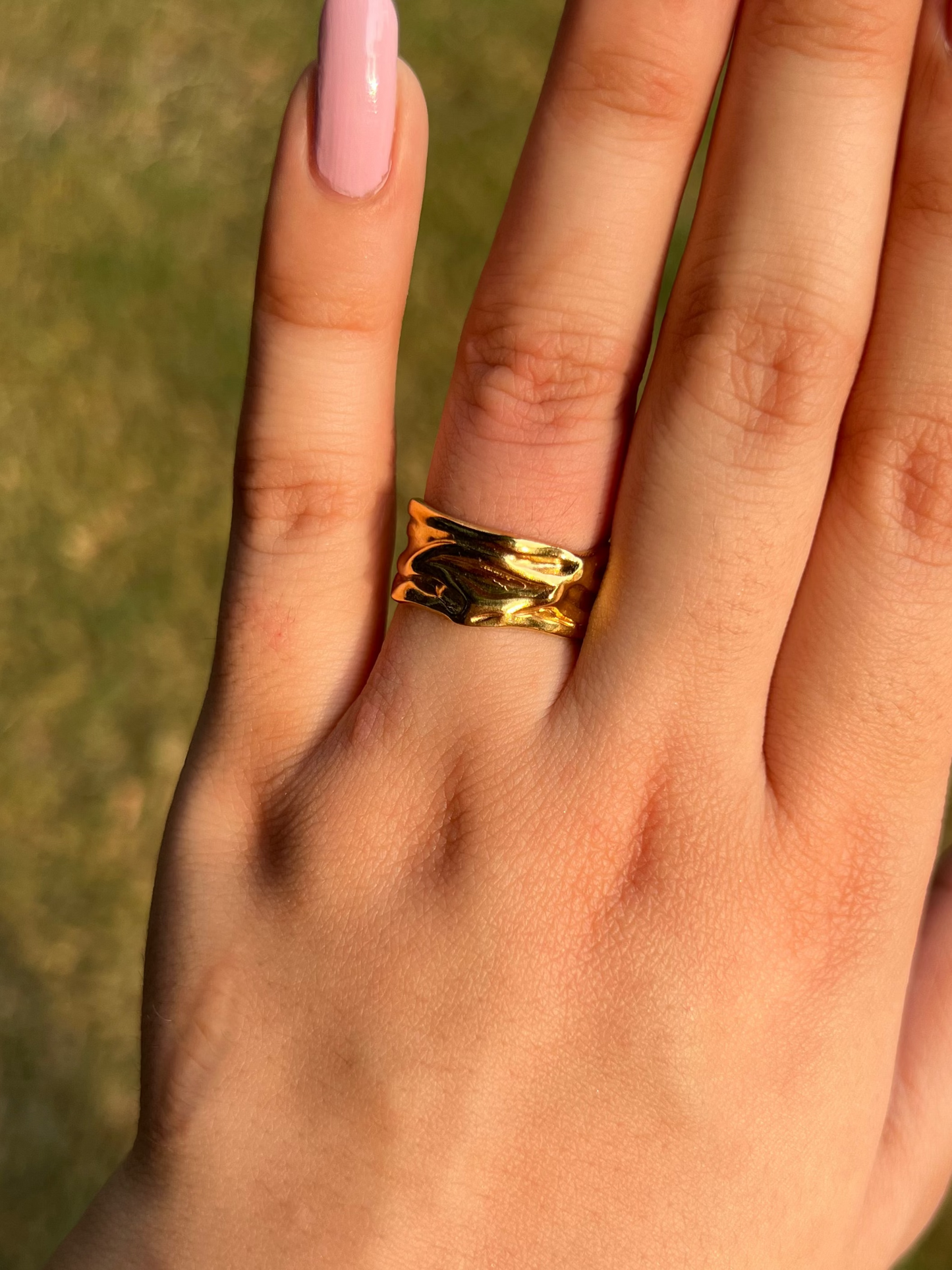 Thea Ring
