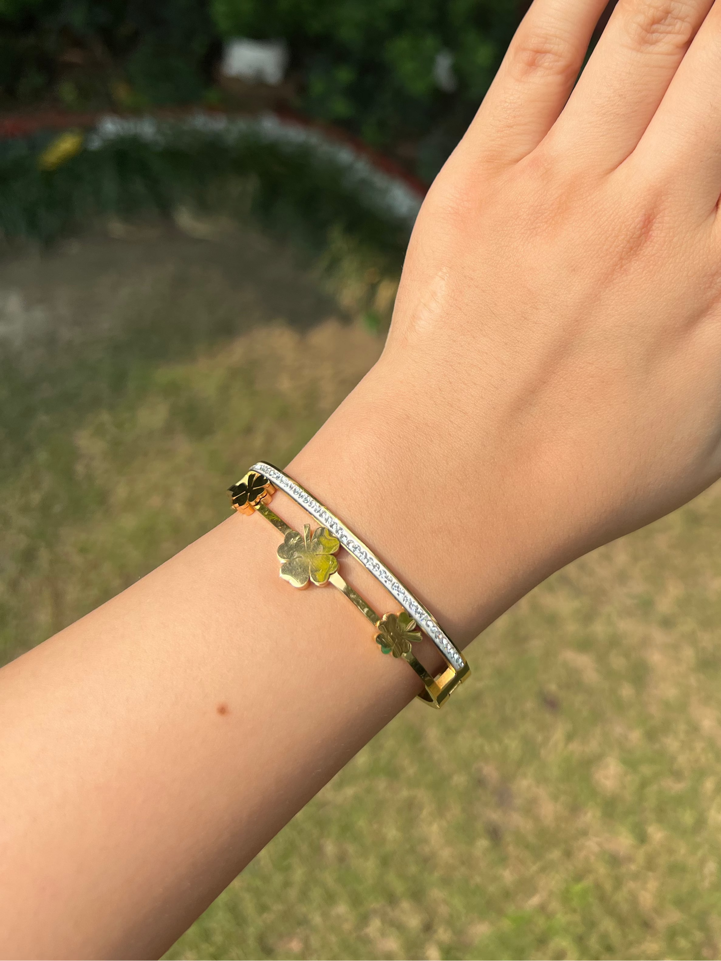 Evania Flower Band