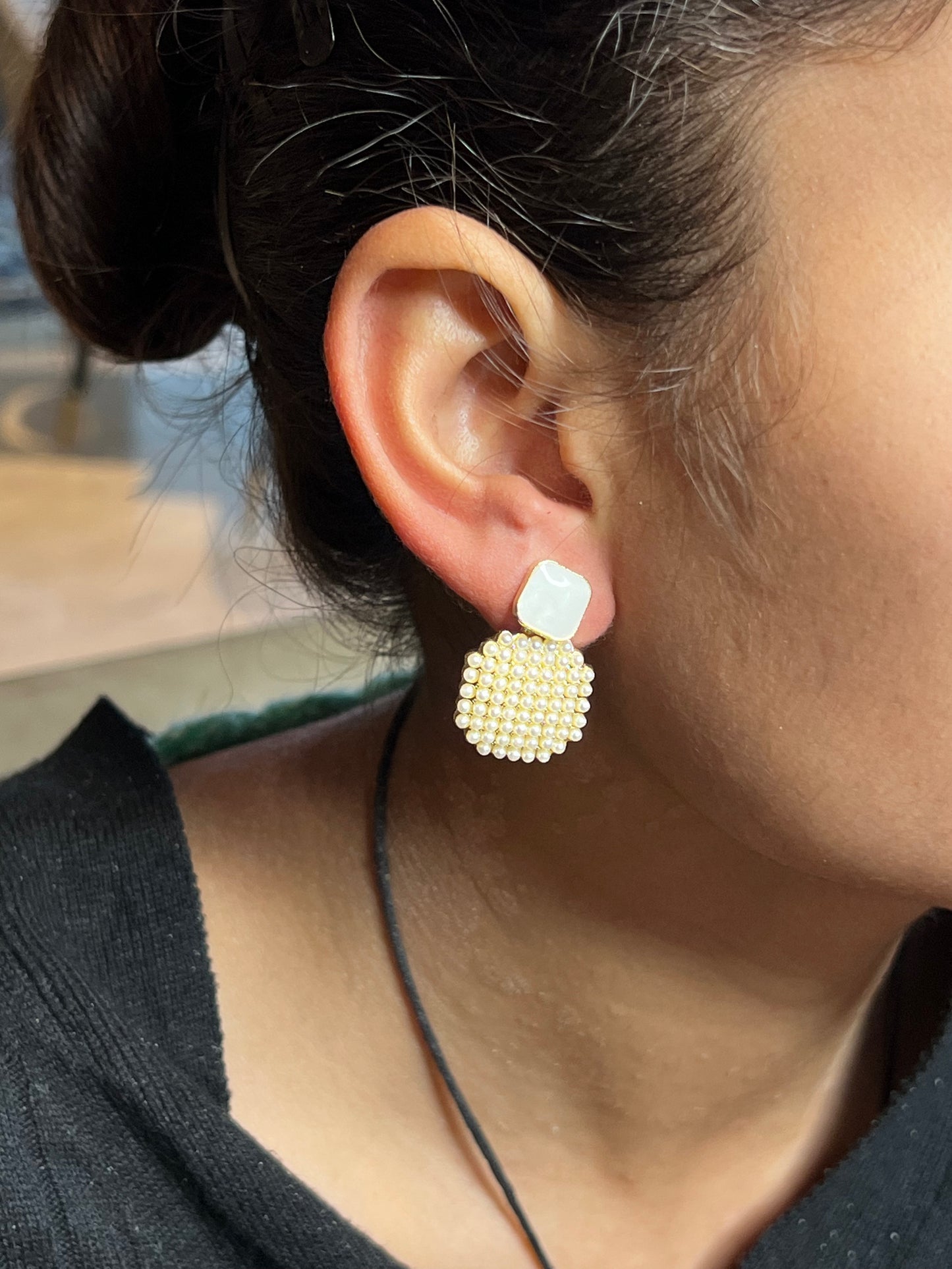 Sleek Pearl Earrings