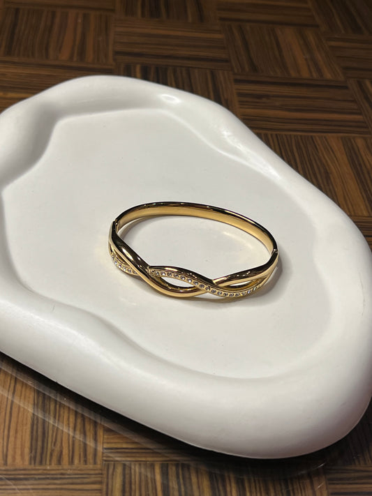 Infinity Loop Bracelet