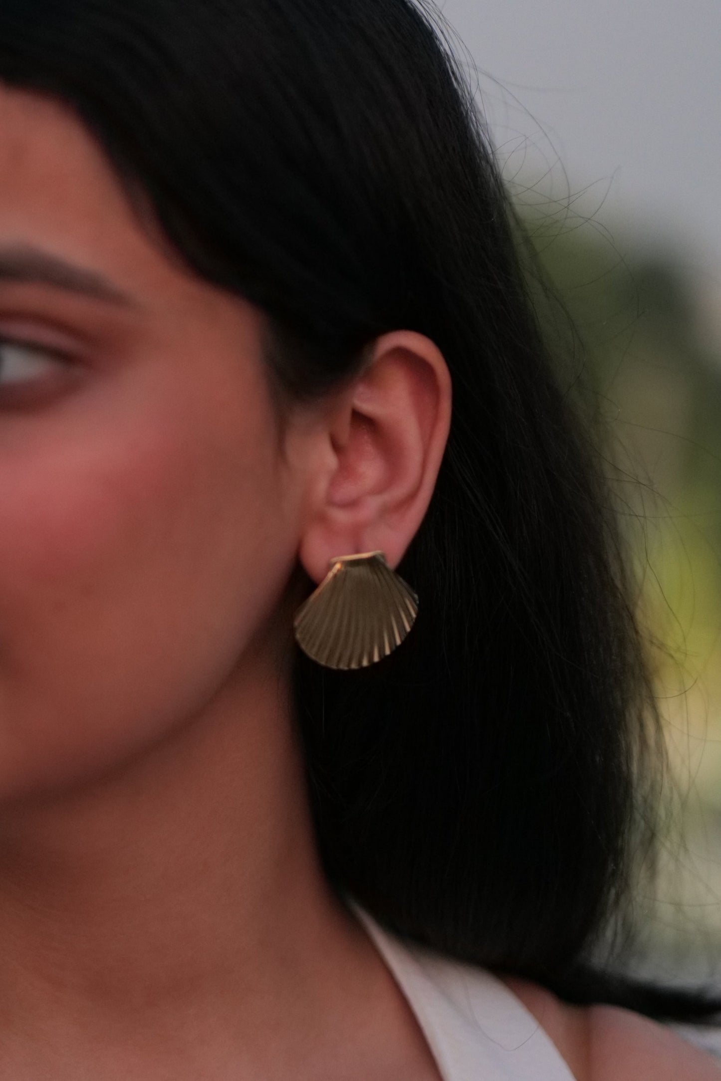 Luna Shell Earrings