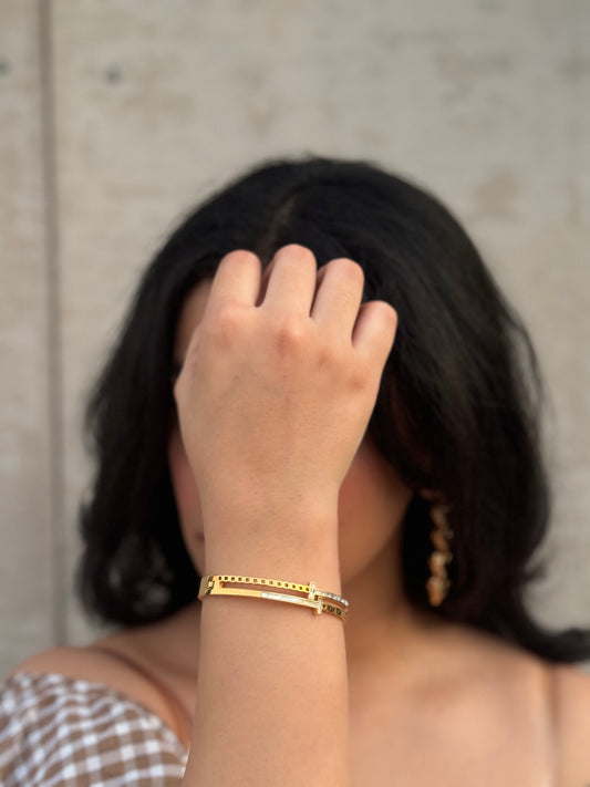 Serene Wave Bracelet