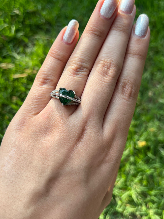 Royal Emerald Heart Ring