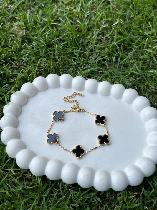 Onyx Bloom Clover Bracelet