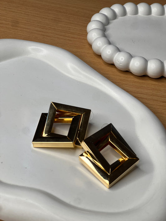 Bold Squared Hoops