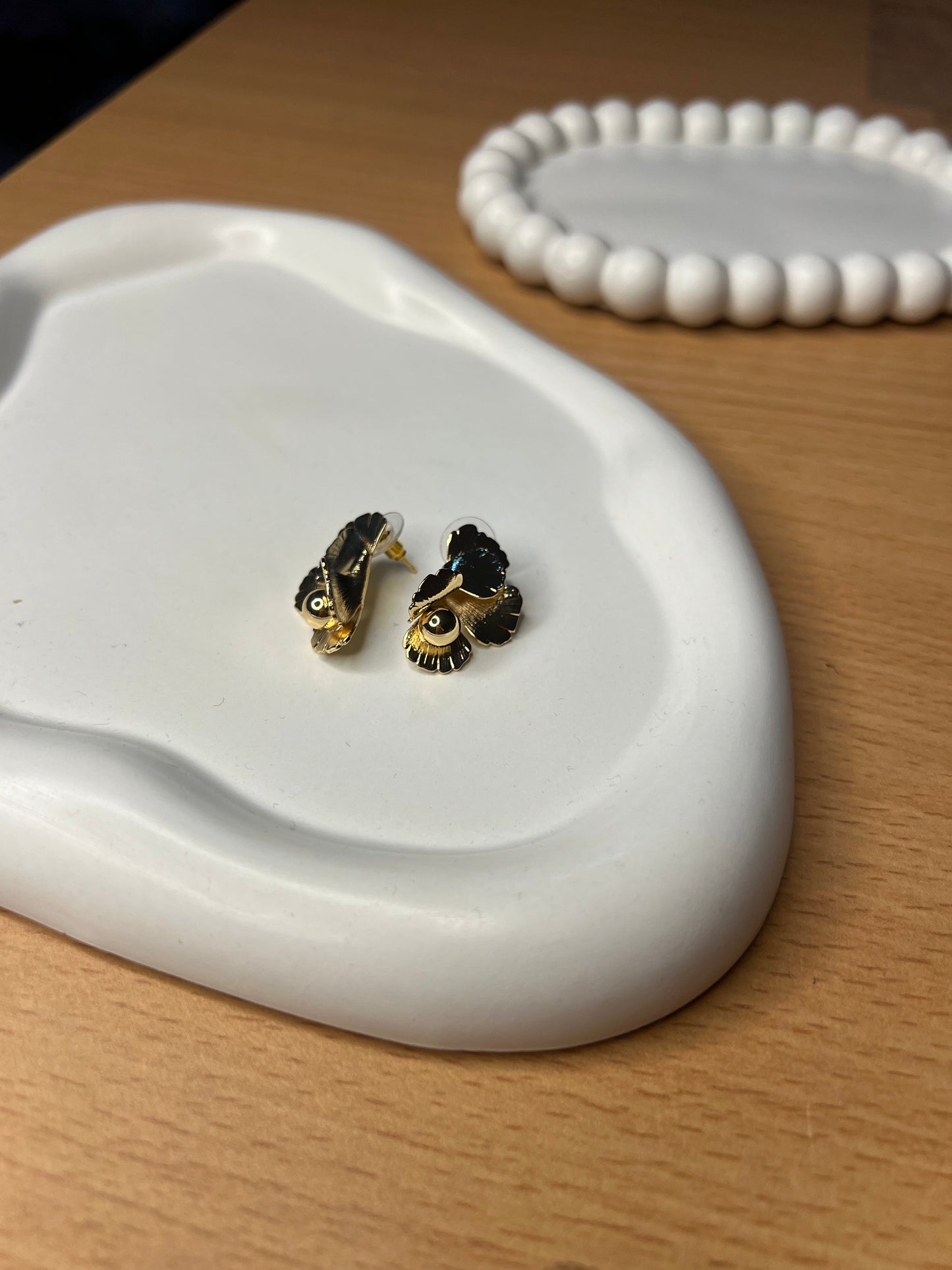 Gilded Glance Earrings