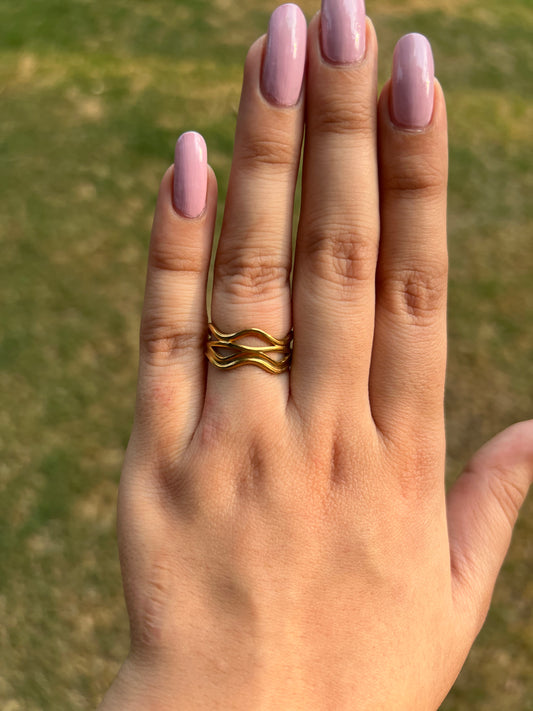 Amora Band Ring