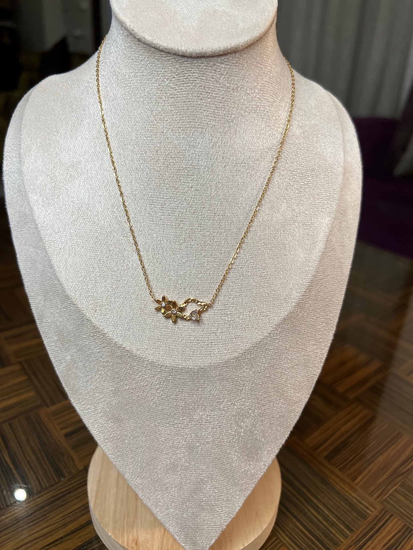 Floral Muse Necklace