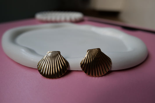 Luna Shell Earrings
